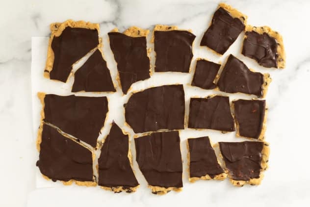 Cookie dough bark broken into pieces.