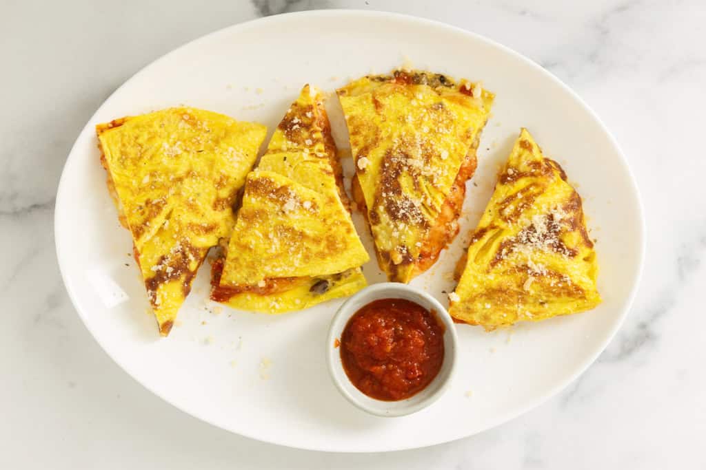 Omelet Pizza (Pizza Eggs)